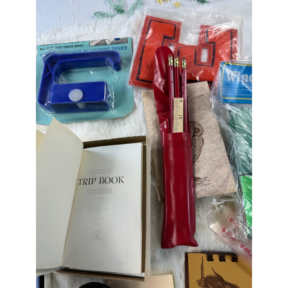 Vintage Owl Trip Book Address Telephone Memo‎ Pad Pencils Wind Sock Set Lot - Picture 12 of 13